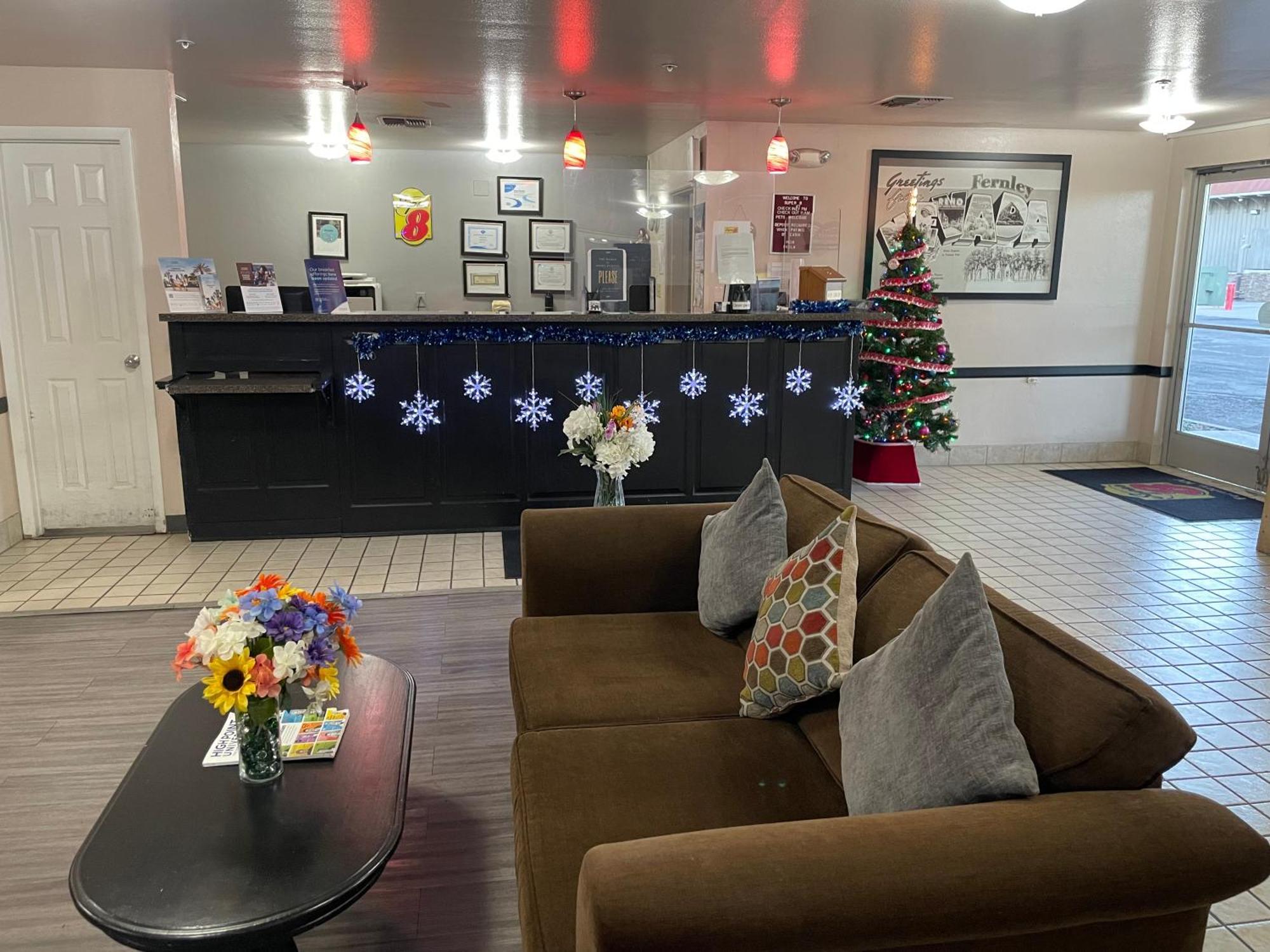 Super 8 By Wyndham Fernley Hotel Екстериор снимка